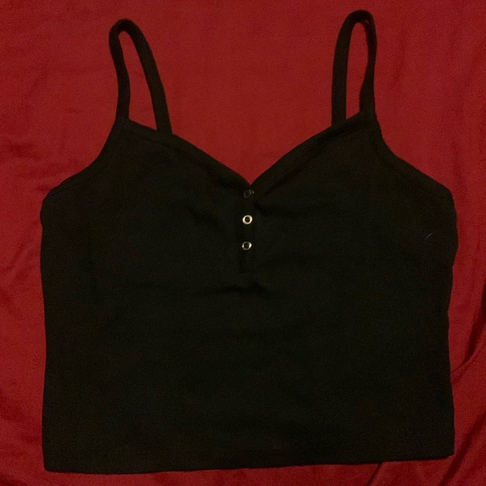 Brand, No boundaries. Color, black. Spaghetti strapped, crop top.